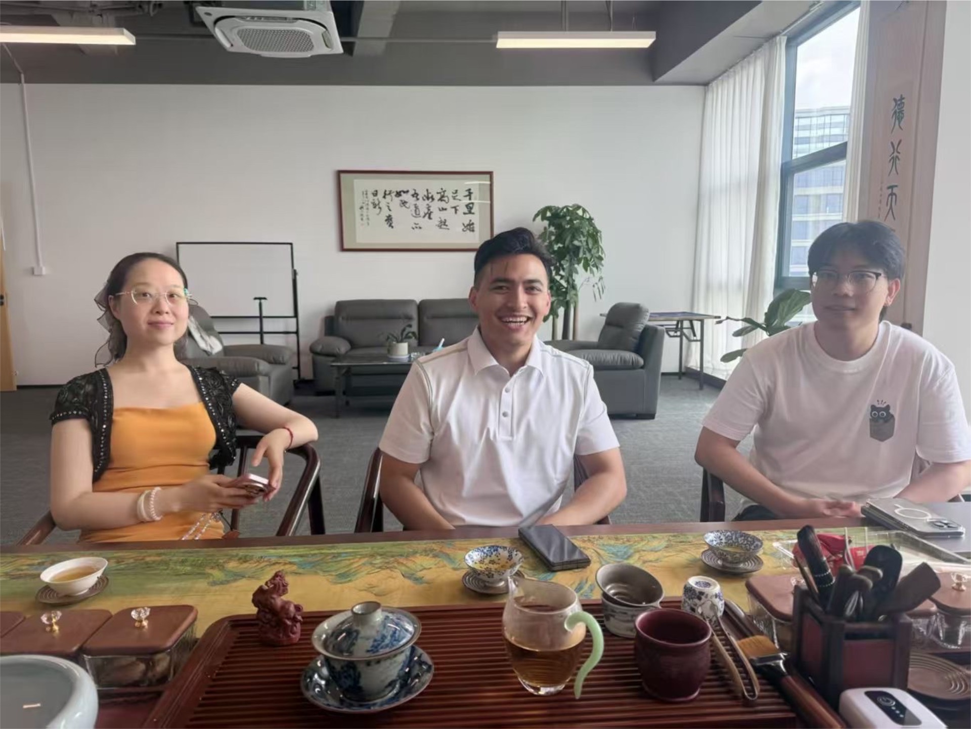 武汉优航网络接待北斗加飞行学院到访 共商合作方向 配图 3